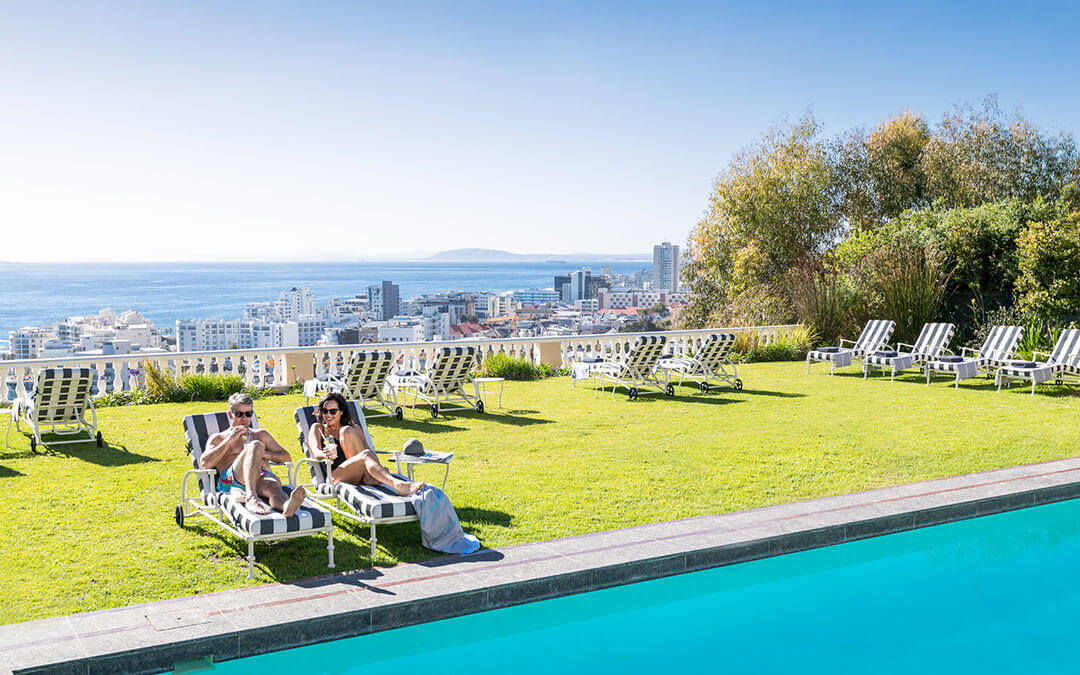 Couple on honeymoon in Cape Town at Ellerman House Hotel